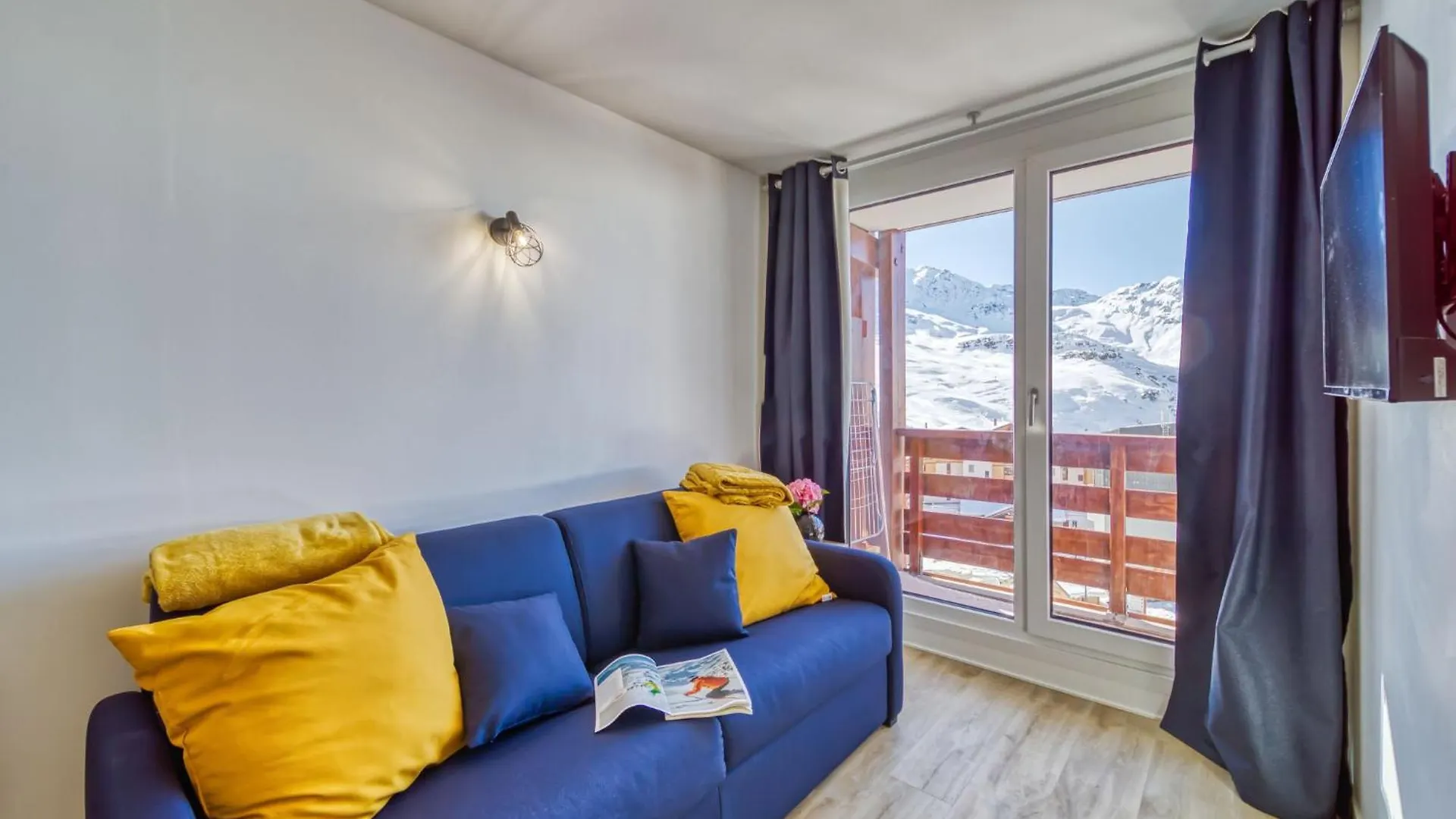 Apartment Altineige-6 By Interhome Val Thorens Francia